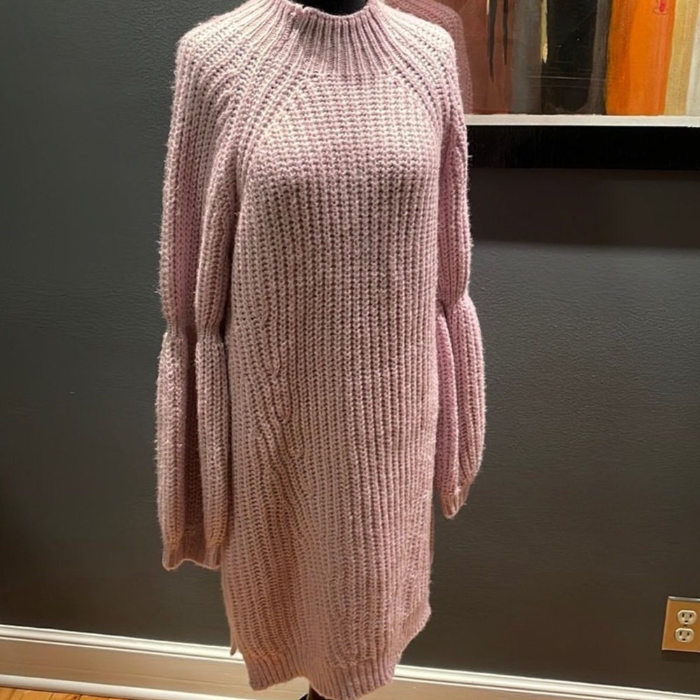 ALLISON New York (Anthropologie) light chunky ribbed fuzzy sweater dress. NWT. M